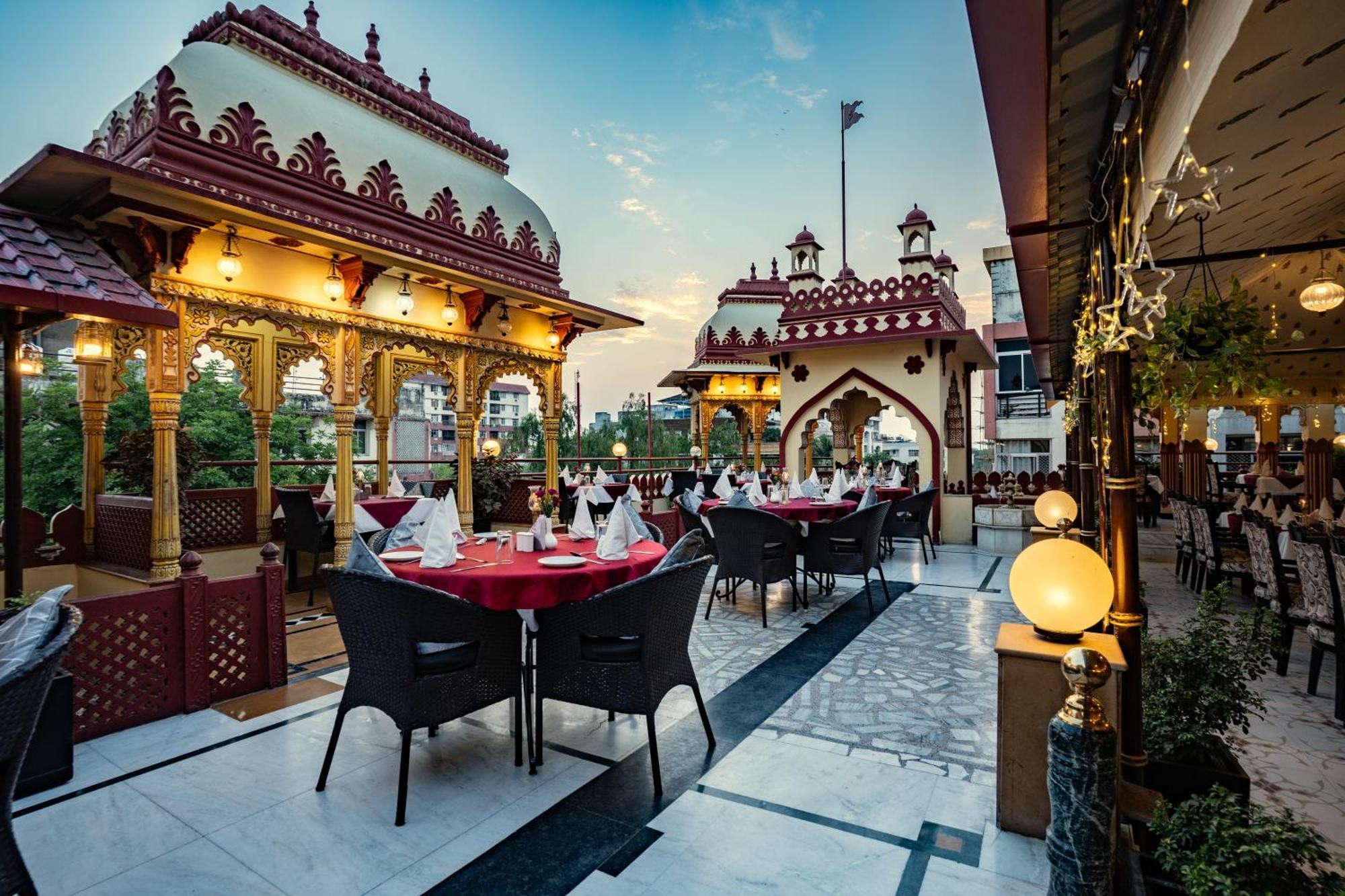 Umaid Bhawan - A Heritage Style Boutique Hotel Джайпур Екстериор снимка